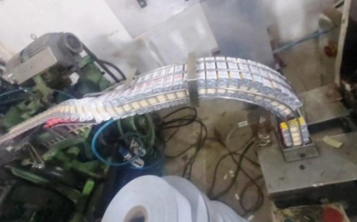 PM estoura fábrica clandestina de cigarros em Vassouras