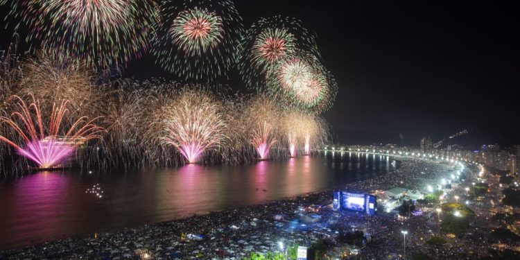 Comitê recomenda que réveillon no Rio de Janeiro seja mantido