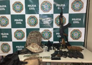 Polícia Civil apreende arsenal da milícia em Curicica