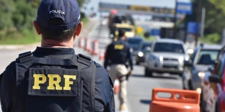PRF registra queda no número de acidentes nas estradas federais do Rio