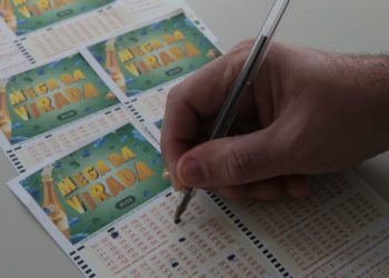 Apostas para Mega da Virada começam nesta terça. Prêmio deve chegar a R$ 350 milhões