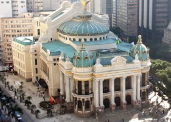 PGE-RJ ganha liminar na Justiça em ação que desapropria parte do prédio anexo ao Theatro Municipal