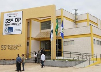 Homem é preso acusado de agredir companheira grávida