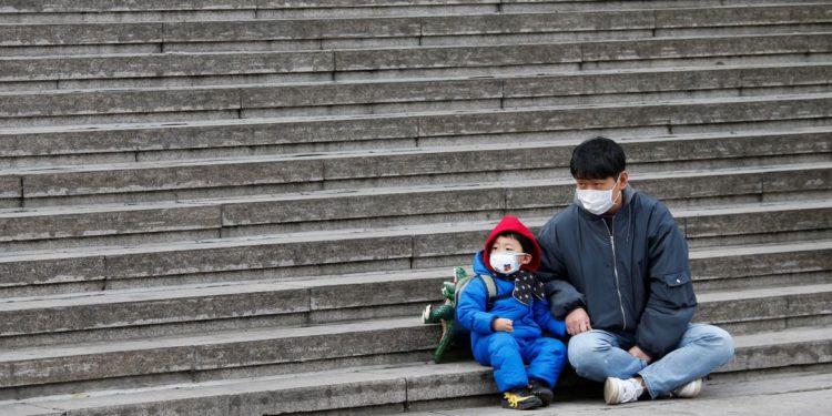 Coreia do Sul volta a impor quarentena a quem chega ao país