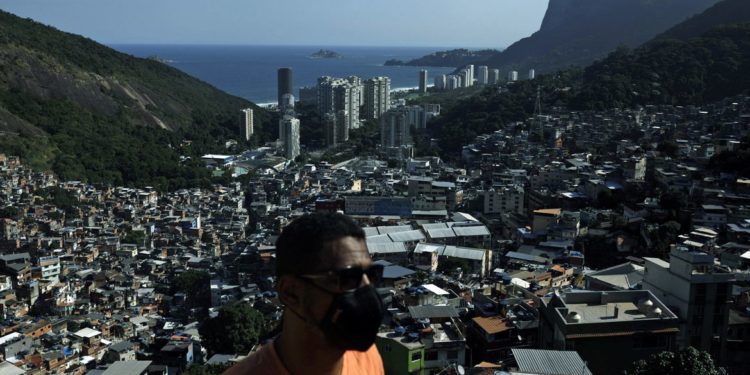 Rio de Janeiro: covid-19 está em queda, mas influenza preocupa