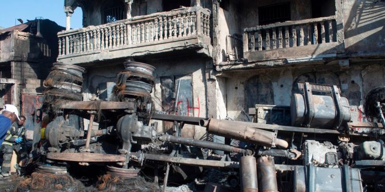 Haiti: Caminhão que transportava gasolina explode e provoca a morte de 60 pessoas