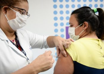 Barra Mansa continua com vacinação contra Covid-19 nesta sexta-feira
