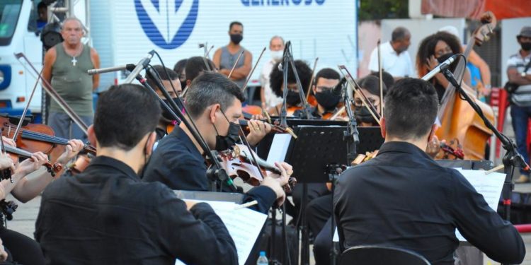 Orquestra Sinfônica de Barra Mansa emociona o público em Bananal (SP)