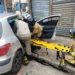 Dois ficam feridos após colisão de carro com muro na Homero Leite em BM