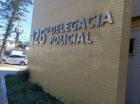Acusado de pornografia infantil é preso na Praia do Siqueira em Cabo Frio
