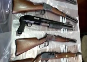 Homem é preso com arsenal de guerra: 19 armas, 1,8 mil munições e drogas