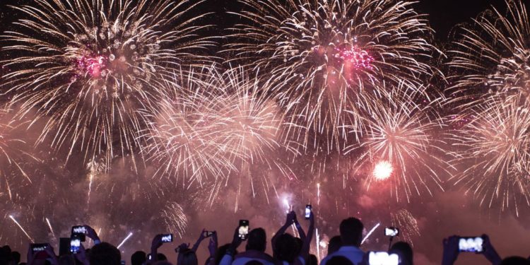 Prefeitura do Rio suspende festa de réveillon em Copacabana