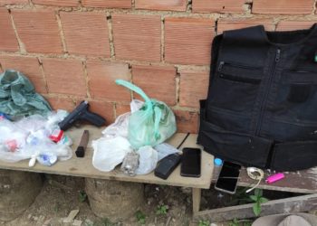 P2 prende dois com pistola 9mm e kit rajada no Belmonte