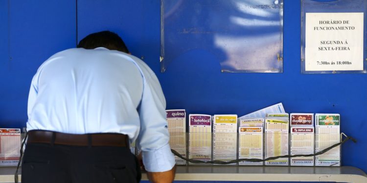 Mega-Sena deve pagar R$ 22 milhões neste sábado