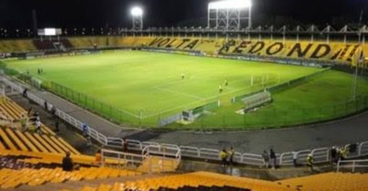 Estádio Raulino de Oliveira passa por melhorias no gramado para a temporada 2022