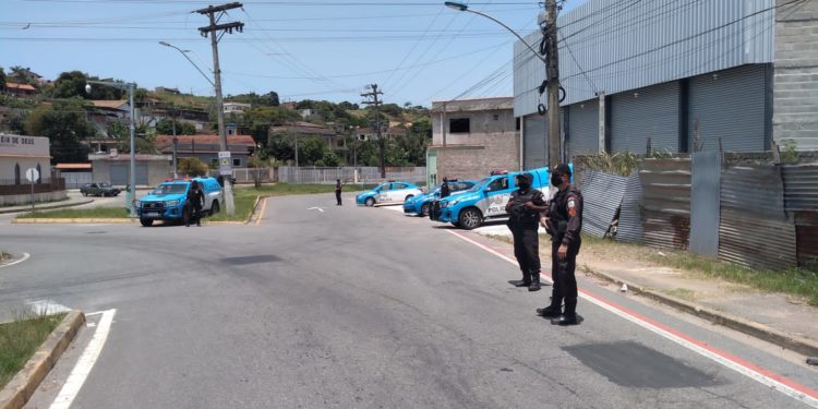 PM e Polícia Civil estão vasculhando Porto Real à procura de motociclista