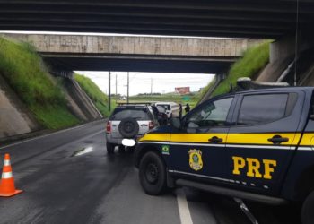Itatiaia: PRF aplica 153 multas a apreende 26 veículos durante Operação Rodovida