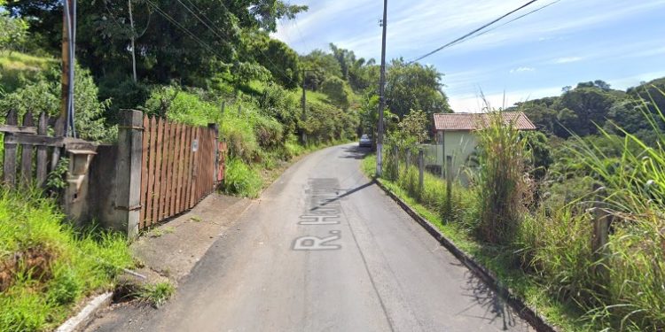 PM salva mulher de 65 anos de cárcere privado em Penedo