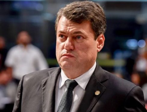 Deputado estadual Anderson Alexandre á afastado do cargo pela Justiça