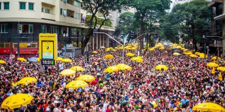 Prefeitura de São Paulo autoriza 696 desfiles de rua no carnaval 2022