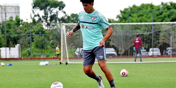 Centroavante Germán Cano é anunciado pelo Fluminense