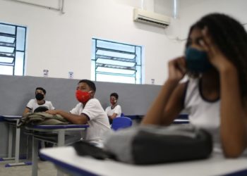 Prevenção à covid-19 na volta às aulas depende da comunidade escolar