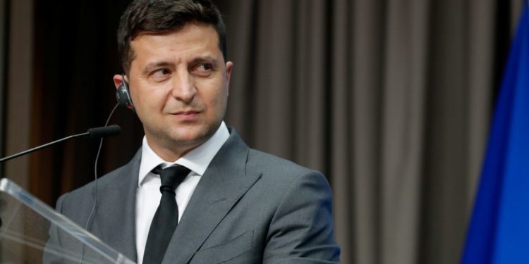 Presidente da Ucrânia pede cessar-fogo imediato no leste do país