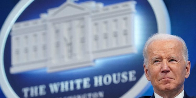 Putin quer reestruturar a antiga União Soviética, diz Biden