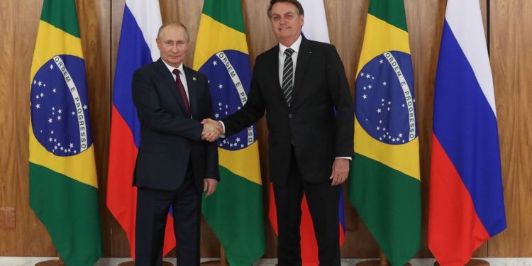 Bolsonaro embarca para Rússia no fim da tarde desta segunda