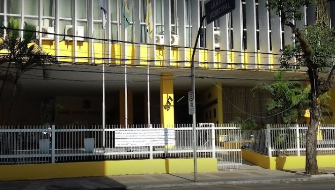 Câmara rejeita contas de 2018 de ex-prefeito de VR