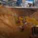 Cratera na Mário Ramos: vídeo mostra a dimensão e profundidade da obra