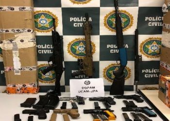 Polícia Civil apreende carga de armamento no Aeroporto Internacional