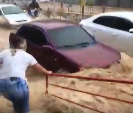 Chuvas castigam e deixam Volta Redonda debaixo d’água. Veja os vídeos