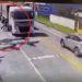 Vídeo: ciclista escapa da morte após ser atropelado por caminhão