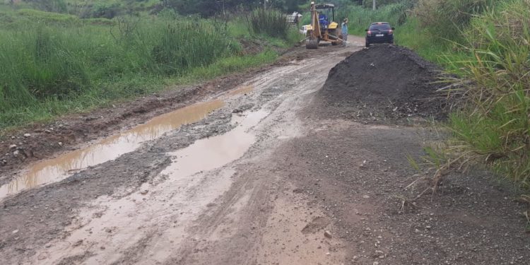 Tráfego liberado na Estrada que liga os distritos Floriano e Rialto