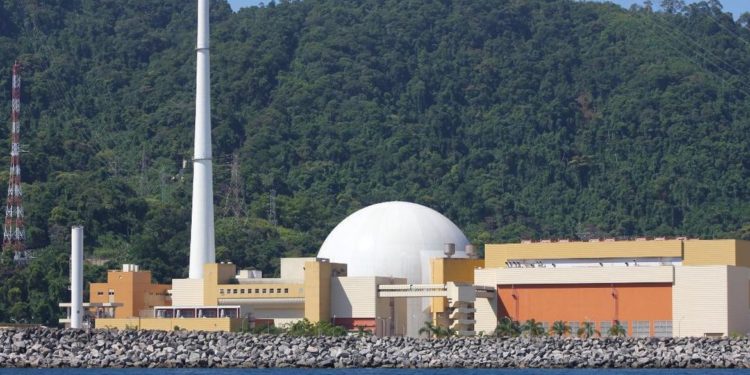 Concurso Público da Eletronuclear abre 135 vagas em Angra dos Reis. Veja o edital