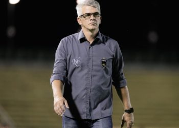 Neto Colucci deixa o comando do Voltaço