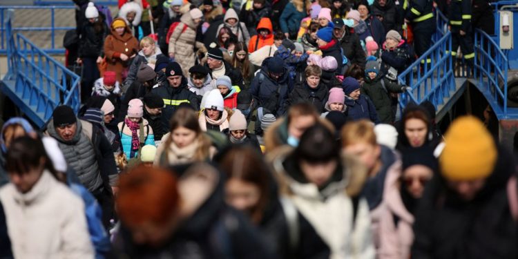 Kiev suspende corredores humanitários para evitar provocações