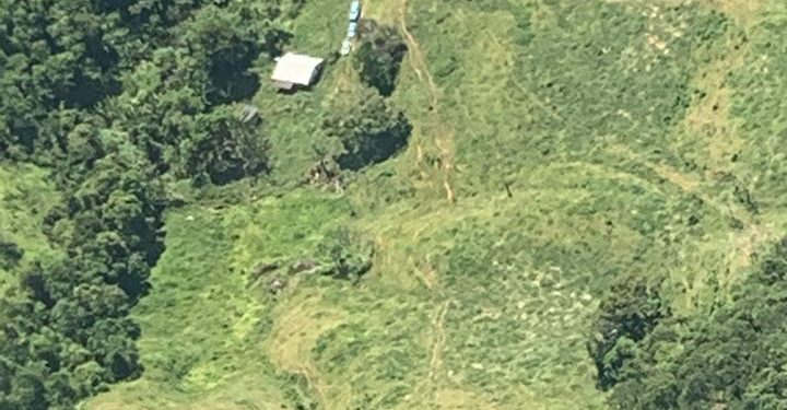 Helicóptero da PM faz nova varredura na zona rural de Quatis. Veja os vídeos