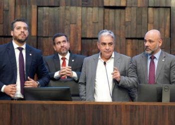 Deputados vão votar projeto para extinguir cláusula de barreira em concurso públicos no Estado