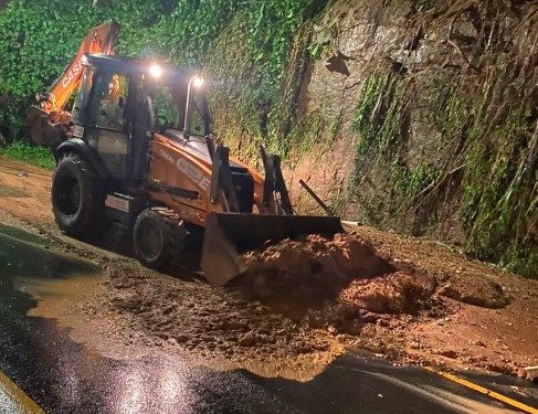 Angra dos Reis: saiba quais  estradas estão obstruídas por conta do temporal deste domingo