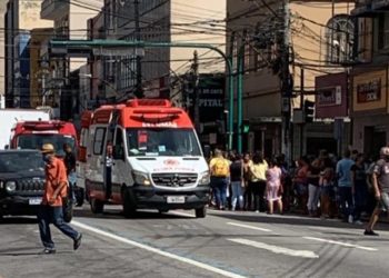 Mulher é atropelada no Centro de Barra Mansa