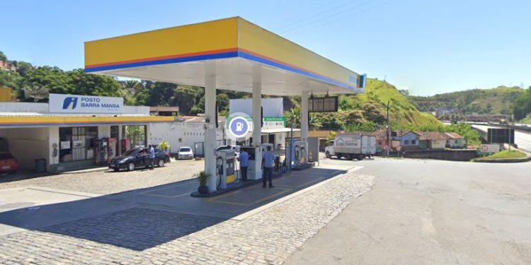 Carro roubado e usado em assalto a um posto de combustível é localizado no São Luiz