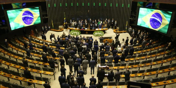 Janela partidária fica aberta de hoje a 1º de abril