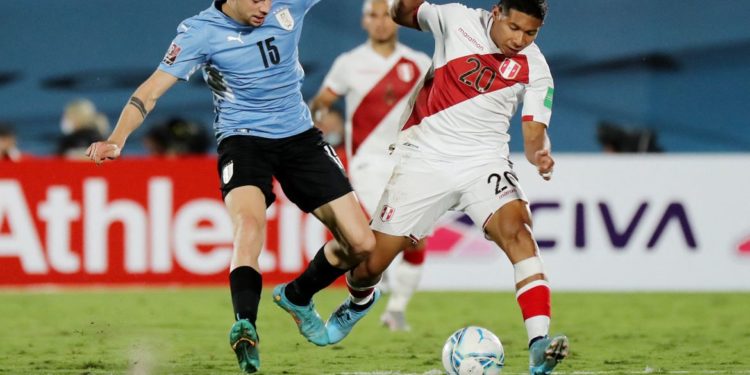 Eliminatórias: Peru, Colômbia e Chile buscam vaga na repescagem
