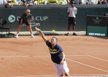 Brasil perde nas duplas e busca virada para avançar na Copa Davis