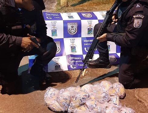 PM prende motorista de aplicativo com 2,5 kg de cocaína em Piraí