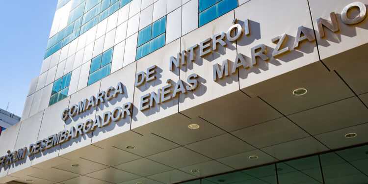 Caso Flordelis: quatro réus enfrentam júri popular