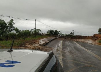 Rio x Santos permanece interrompida em 10 pontos entre Paraty e Mangaratiba