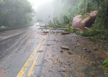 Rio x Santos permanece interrompida em 10 pontos entre Paraty e Mangaratiba